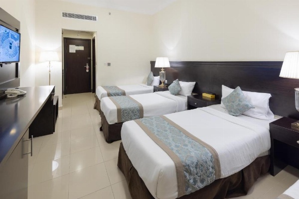 Snood Al Huda image 20